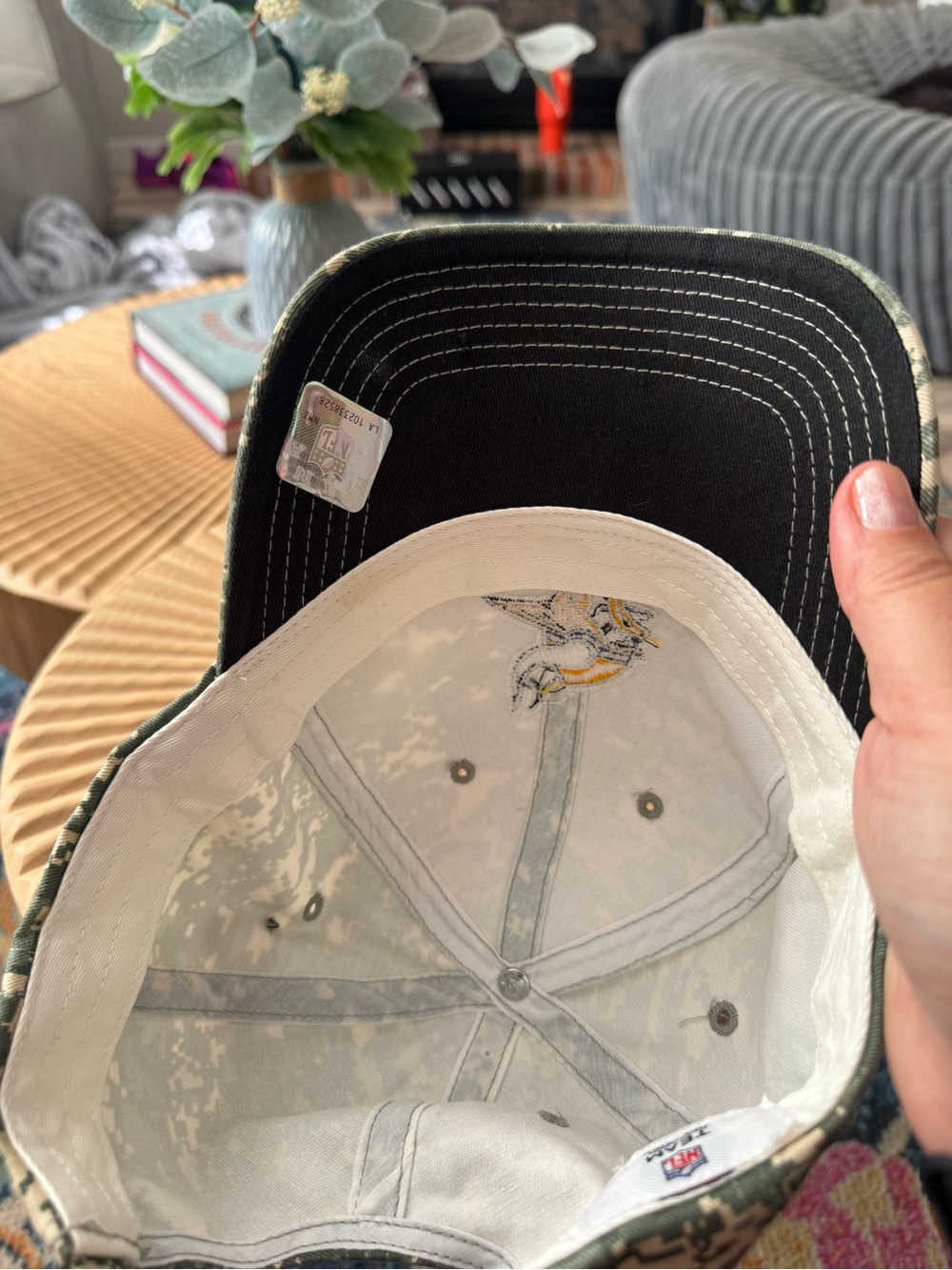 Minnesota Vikings Salute to Service Adjustable Hat Hardly Worn - Picture 6 of 8